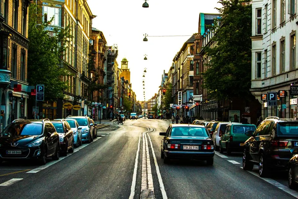 Er du bekendt med de nye regler i trafikken? Bøder for 30 millioner kroner udstedt til bilister siden 1. oktober sidste år