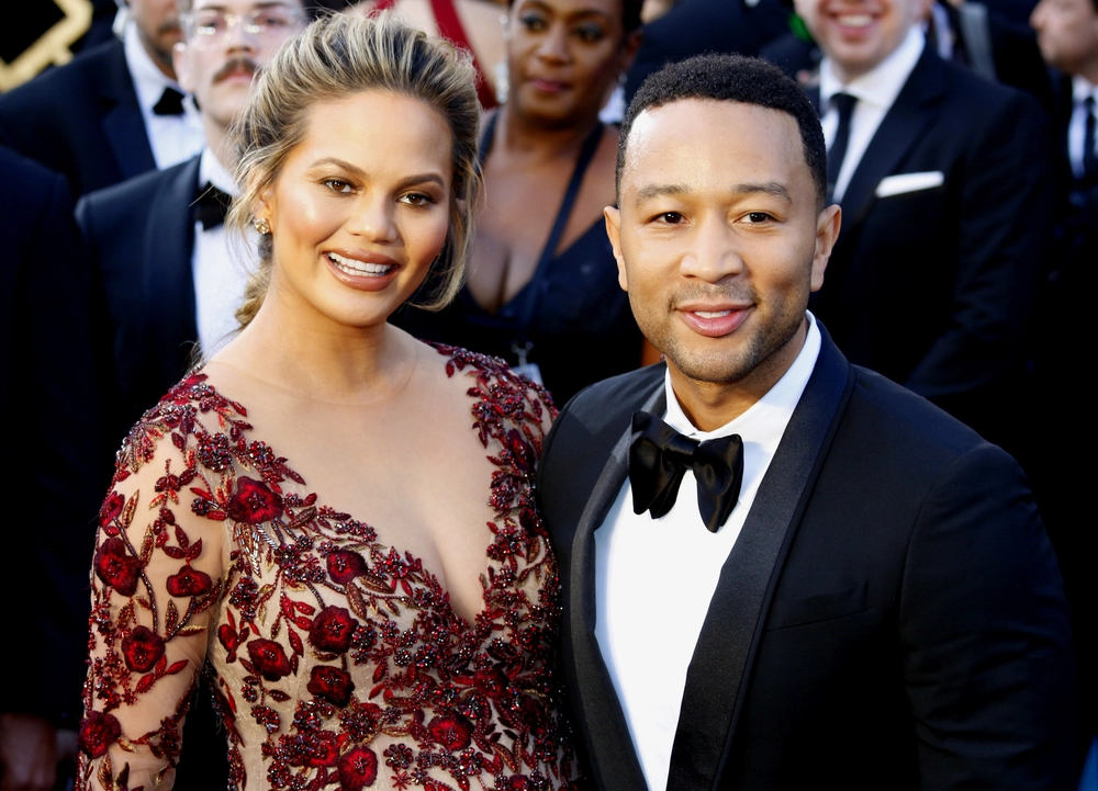 Chrissy Teigen kommer med vild sex-afsløring