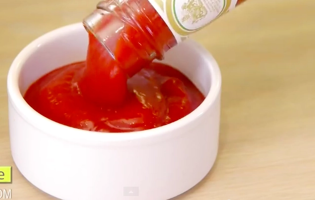 Sådan kan du bruge ketchup til at gøre dit hjem rent
