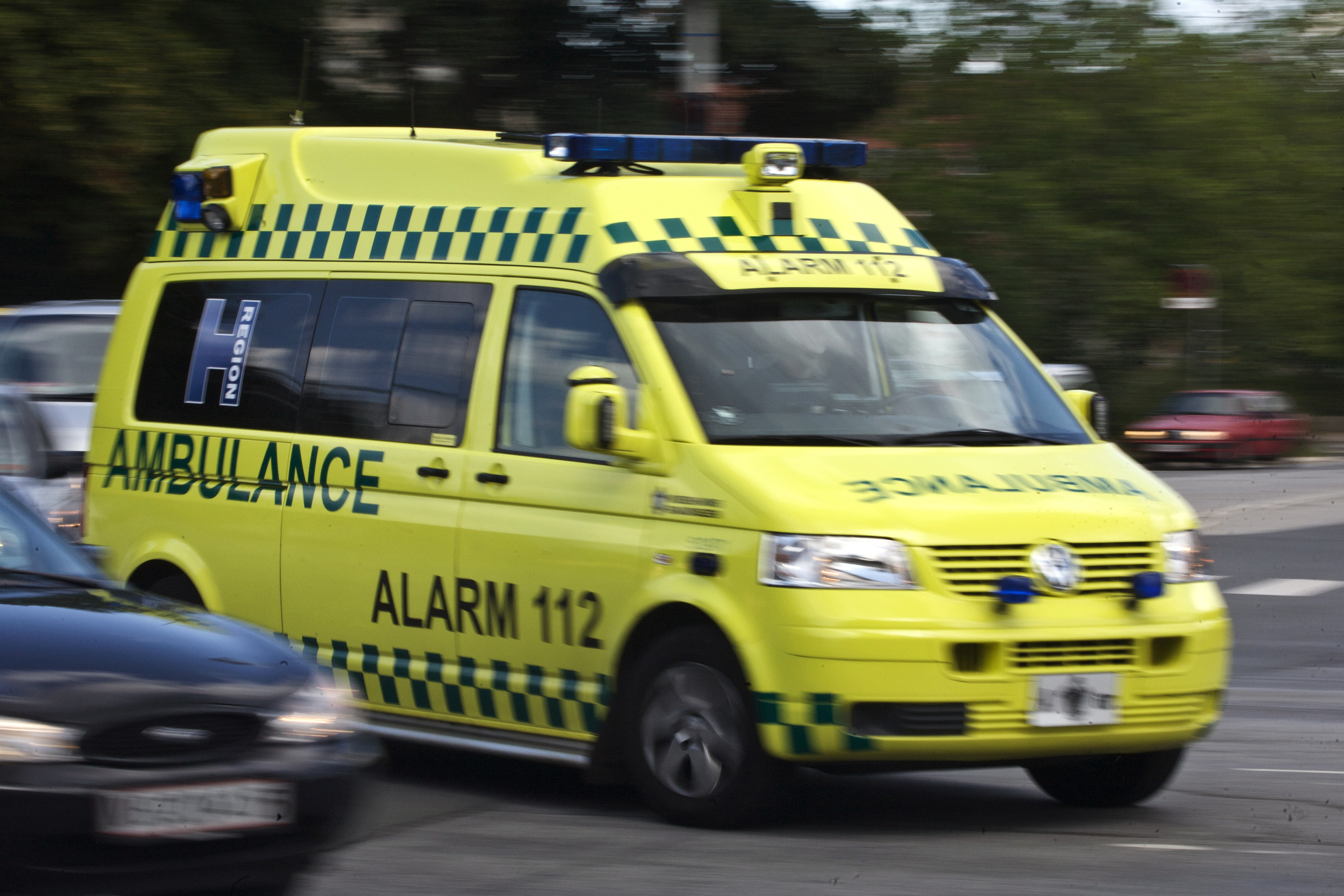10-årig dreng dræbt i voldsom ulykke: Var lige steget af skolebussen