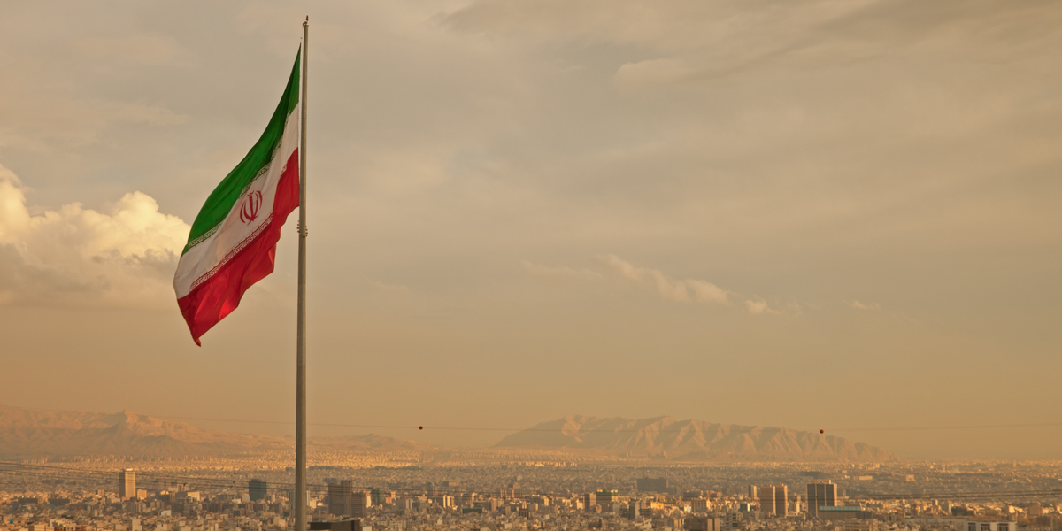 Trods energikrise: Denne dag lyser ikonisk dansk rådhus op i Irans farver