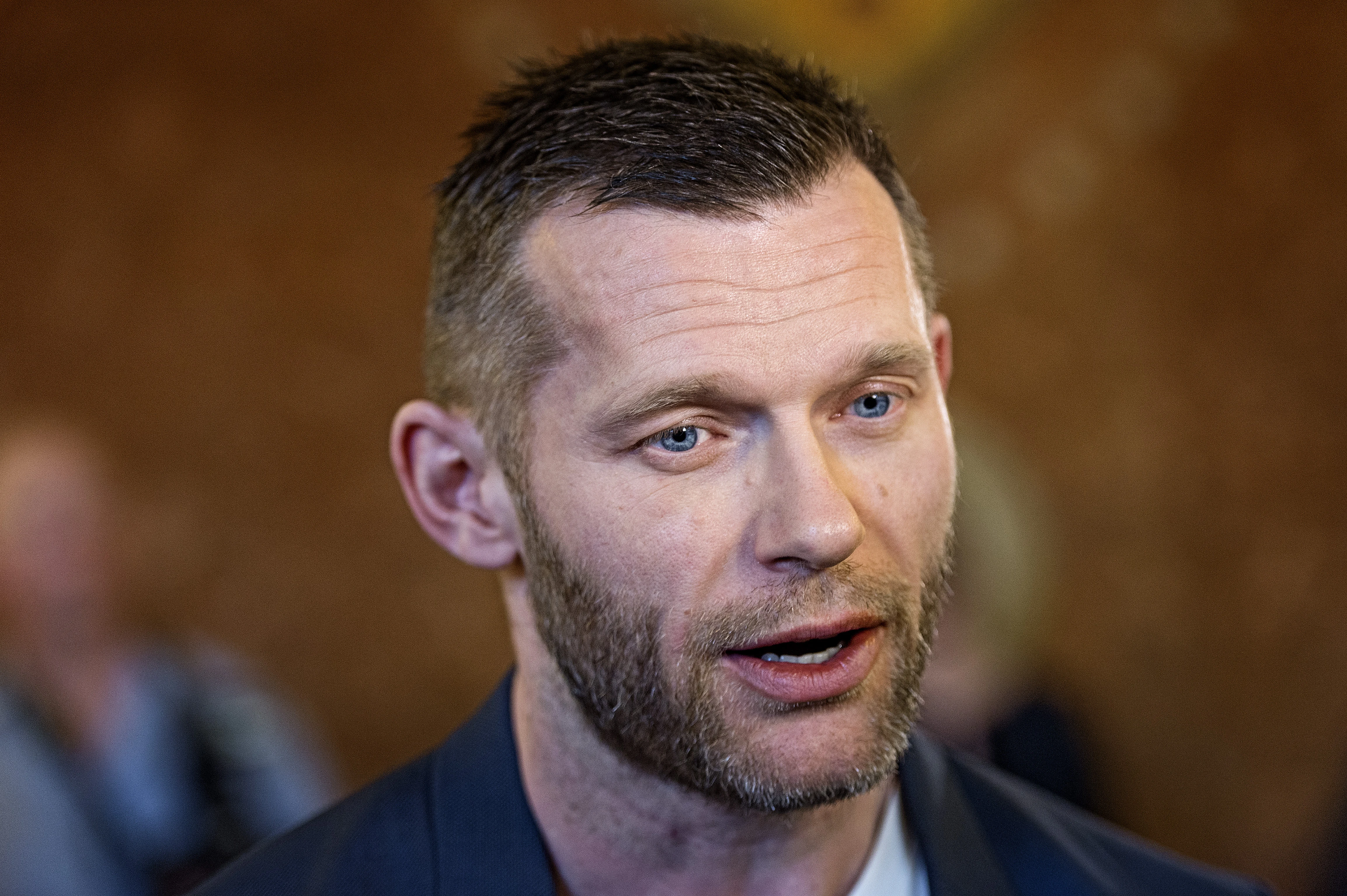 Mand dømt for besked til Joachim B. Olsen: Ville give ham én på tuden
