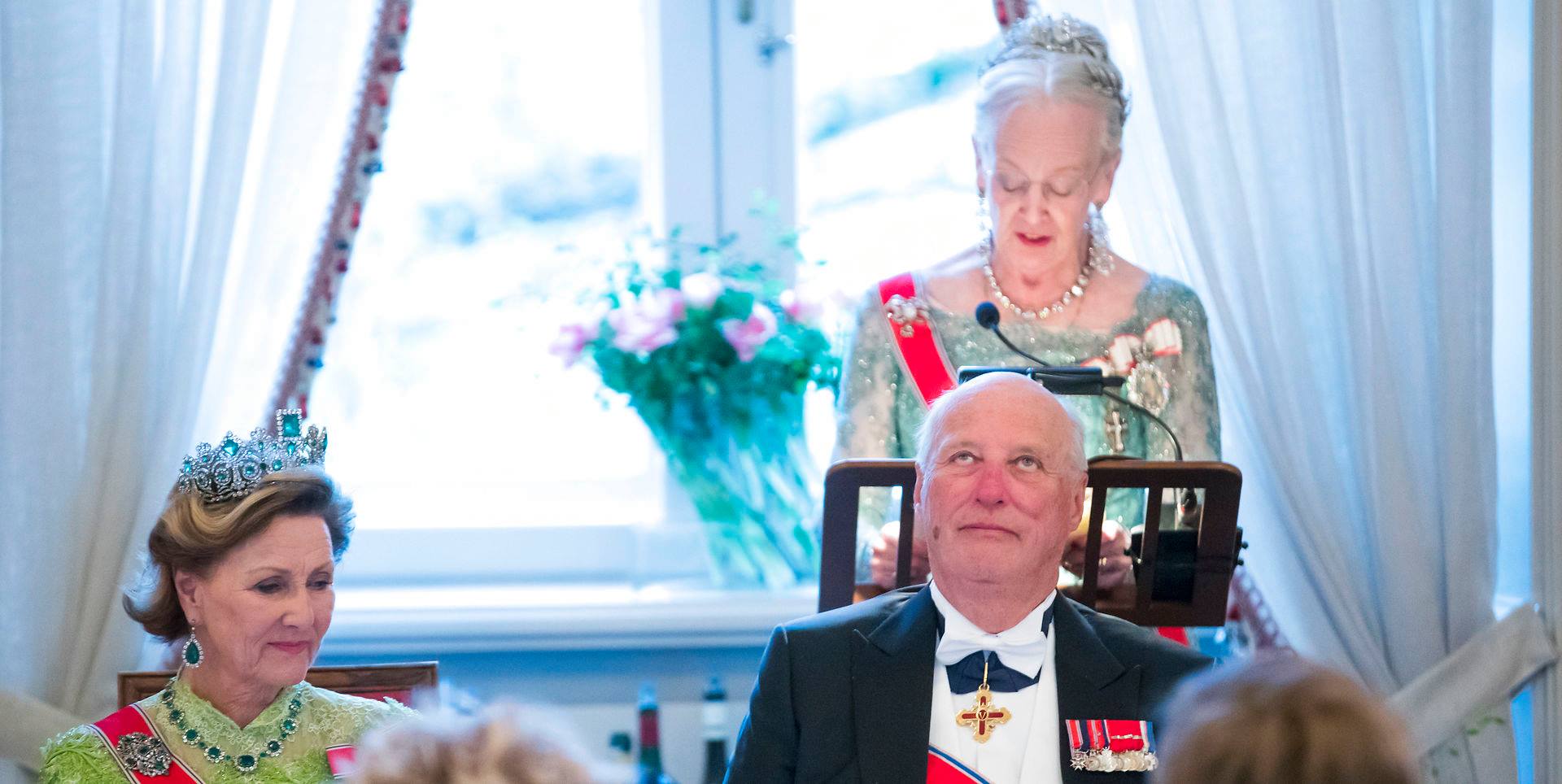 Ramt af COVID-19: Kongehuset holder vejret