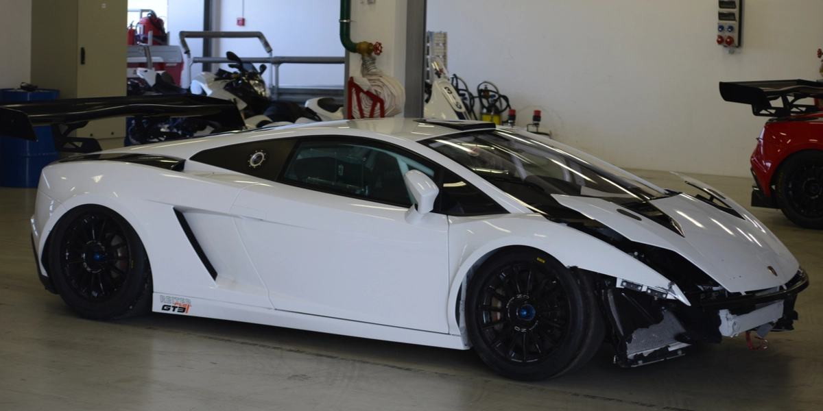 Endte bag rattet: ‘Oscar belønnet’-skuespillers 10-årige søn kørte gal i Lamborghini