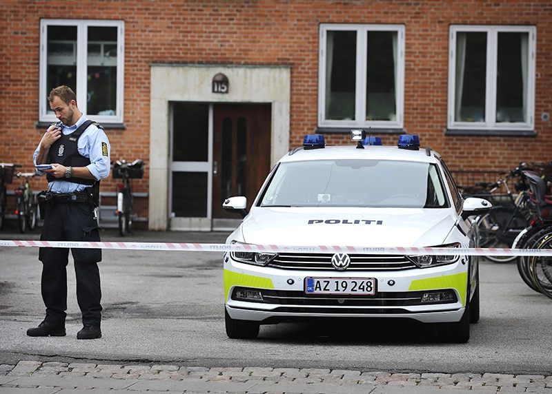 Mand fundet død midt på gaden under mistænkelige omstændigheder: ‘Vores mistanke går på mord’