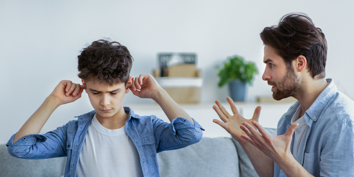 Forskere slår fast: Det er et godt tegn, hvis din teenager ikke hører efter