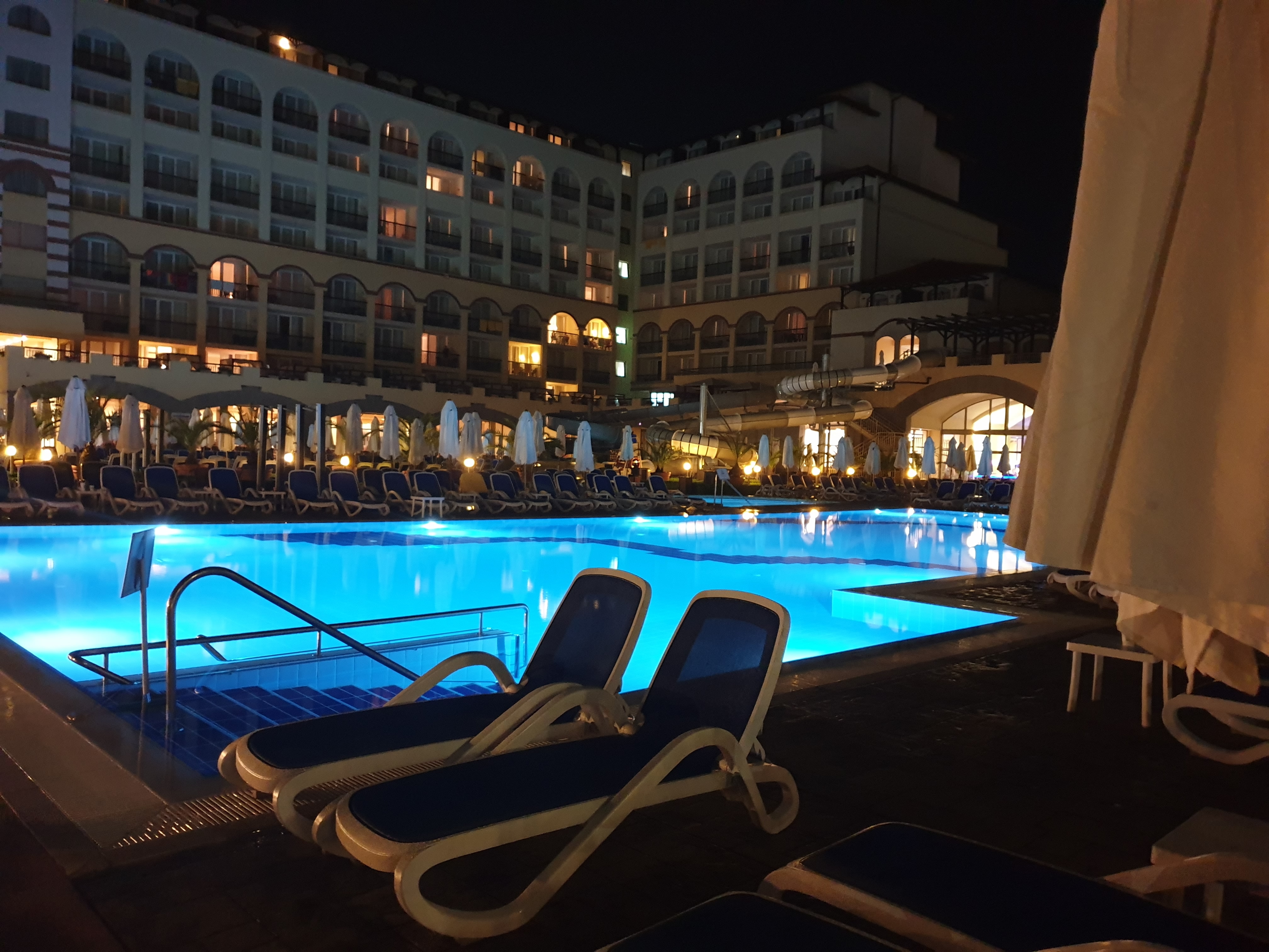 Når vi rejser med jobbet, koster hotellet en bondegård