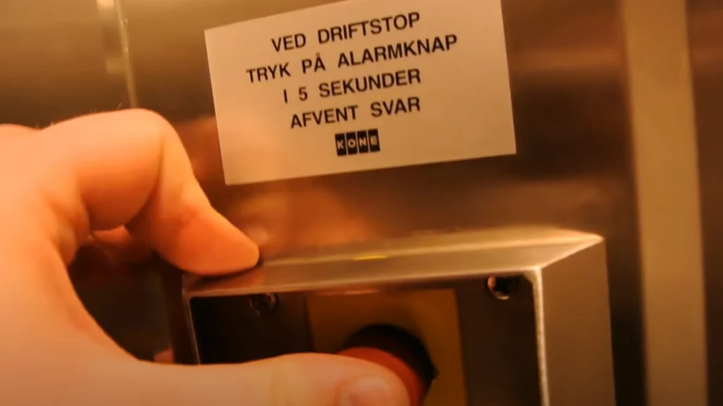 Sonja brugte nødknappen under et elevatorstop: Kort efter modtog hun regning på 51.000 kroner