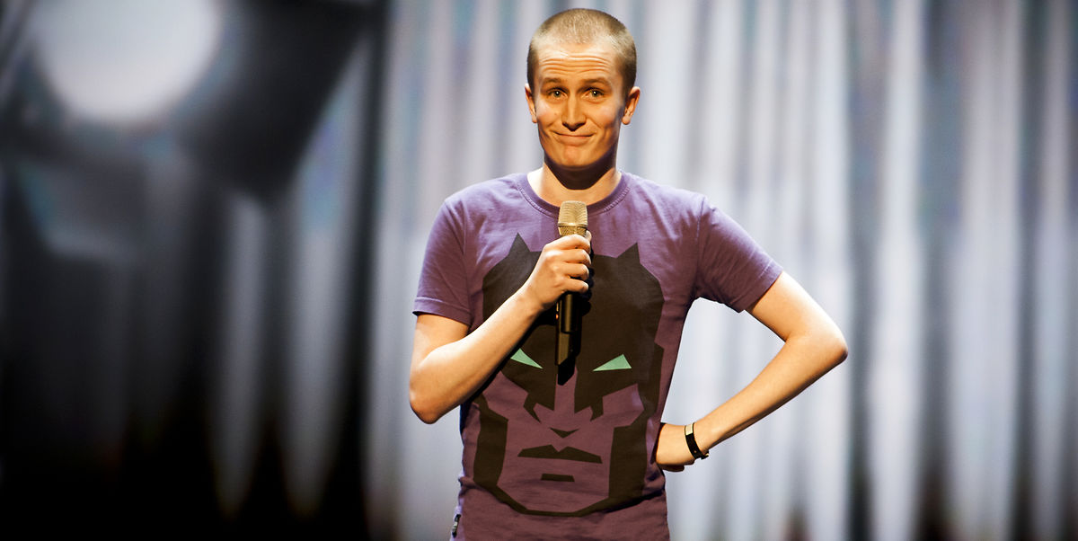 Dansk komiker går til bekendelse: Jeg sendte dickpicks til kvinder