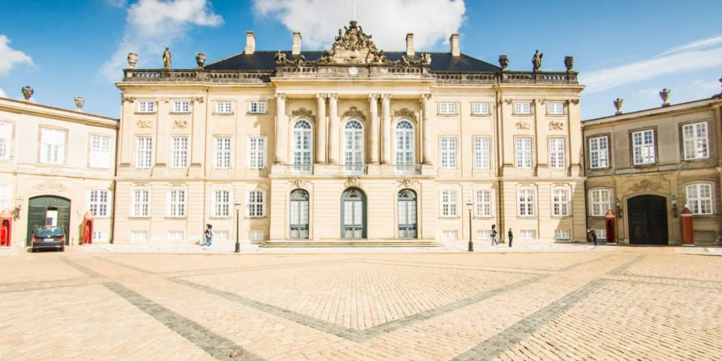 Kongehuset blev mødt af heftig kritik: Nu har de så lavet drastisk ændring