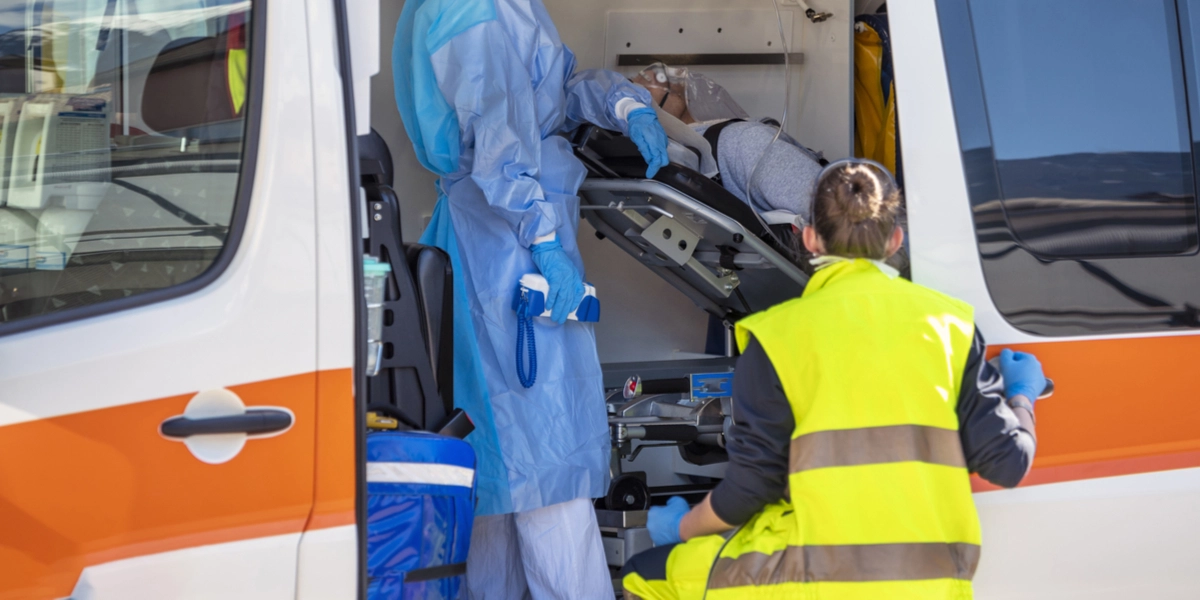 Konge hastet på hospitalet
