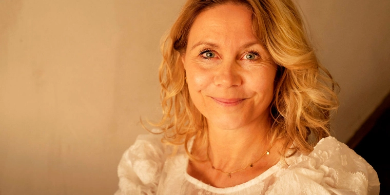 Anne Louise Hassing deler livsændrende nyt: “Hvorfor i alverden gjorde jeg det ikke noget før?”