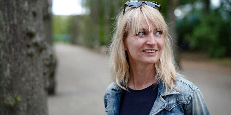 Annette Heick sælger ud
