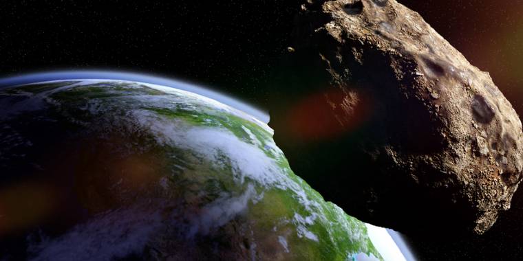 Asteroide var ‘tæt’ på at ramme Jorden