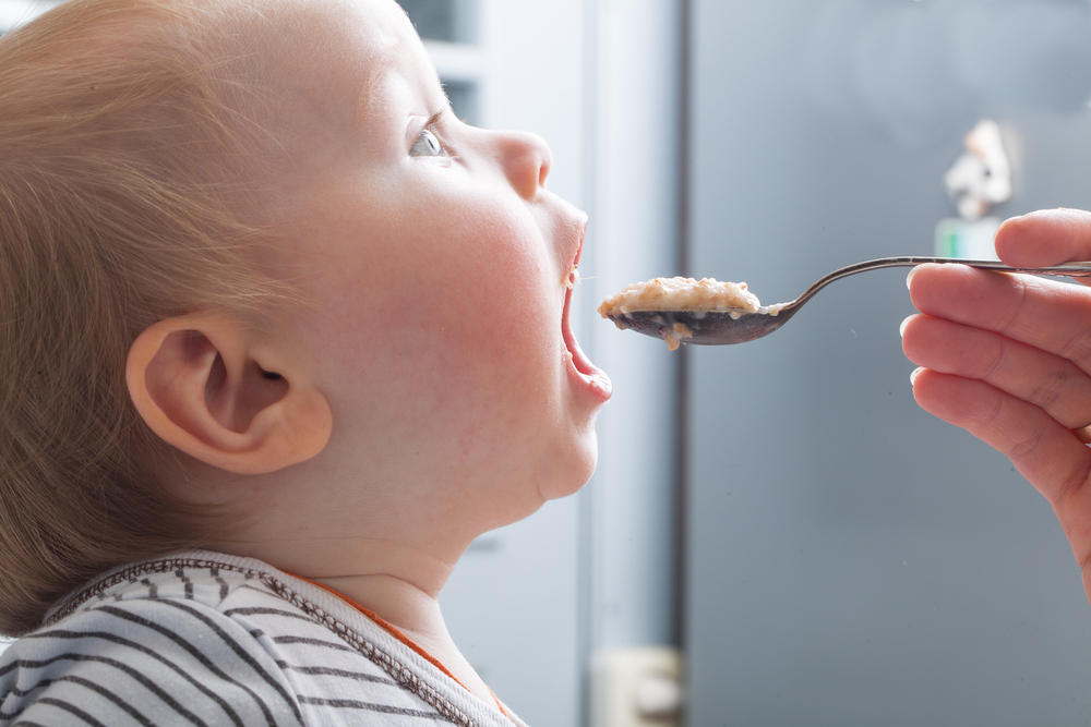 Veganer-forældre sigtet for mord på spædbarn: Fodrede kun rå frugter og grøntsager