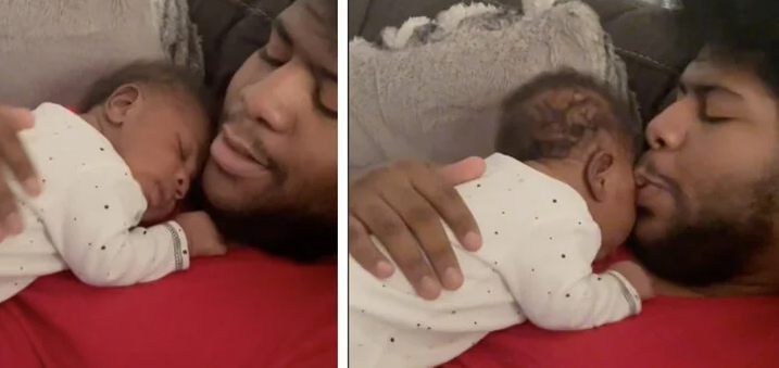 Millioner bliver bevæget, når de ser hvad den lille baby gør nu