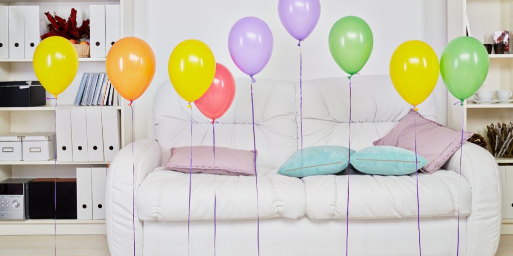8-årig pige tog ballon med i seng på sin fødselsdag – nu er hun død