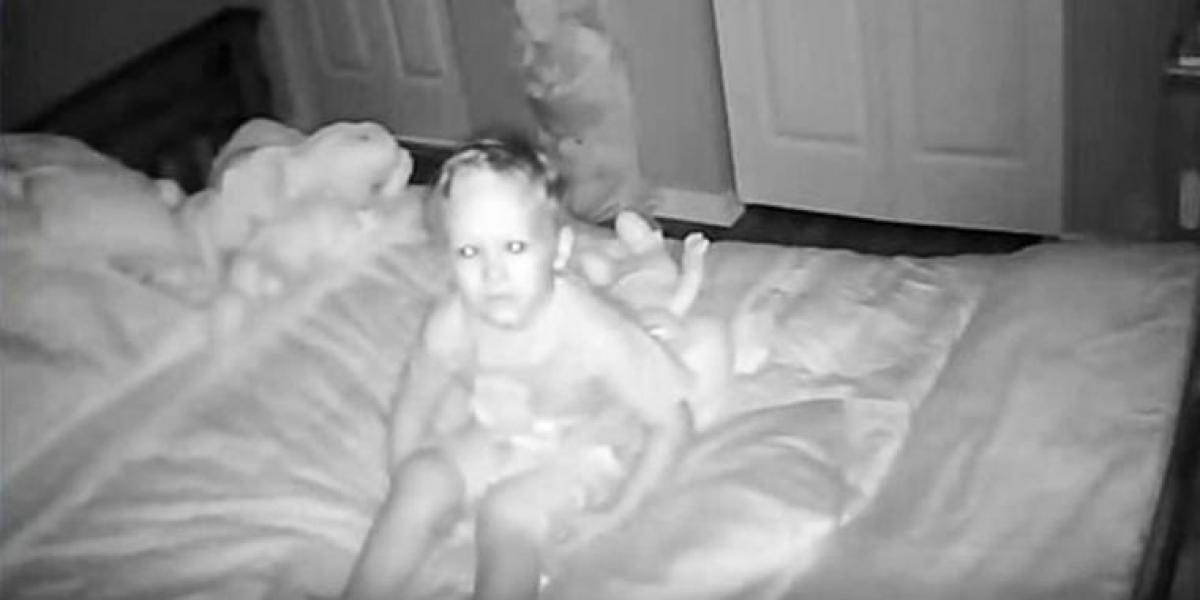 3-årig dreng fortæller forældre, at nogen taler til ham om natten – de gør et foruroligende fund