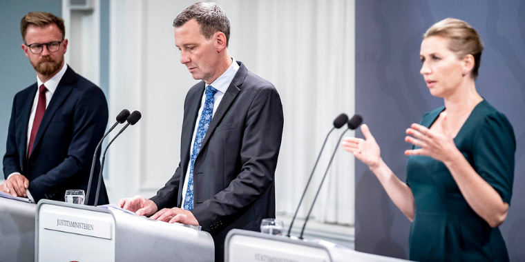 Mette Frederiksen taler til danskerne
