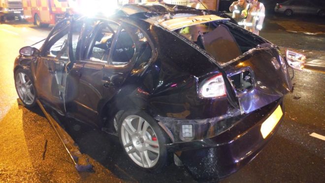 Føreren brugte for meget luftfrisker, så sprang bilen i luften