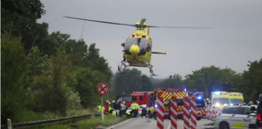 Forældrepar døde i trafikuheld: Sådan går det børnene, der var med i bilen