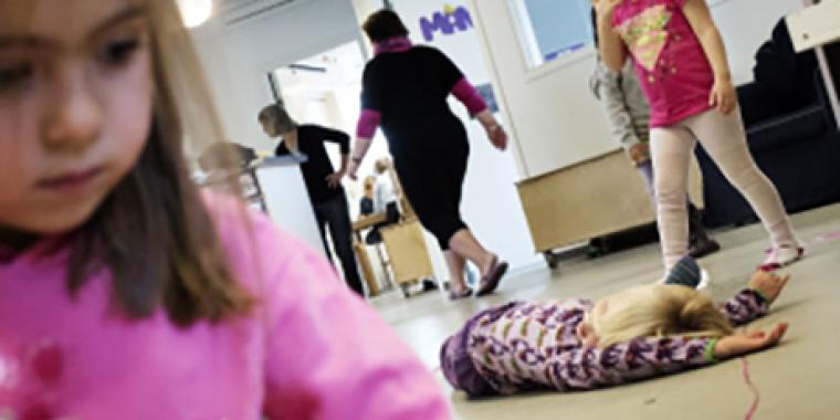 Enlig mor blev fyret første dag på jobbet, fordi hun skrev dette på Facebook