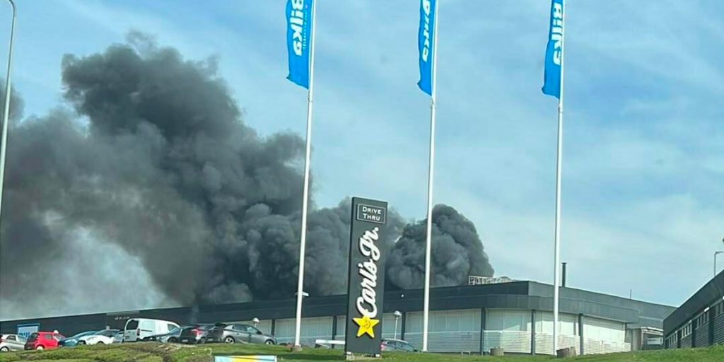 Stor brand i Vejle nær Bilka