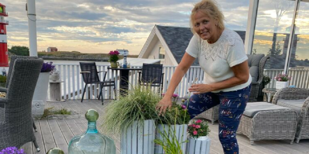 Britts havepynt endte med at sætte ild i terrassen: Nu advarer hun andre