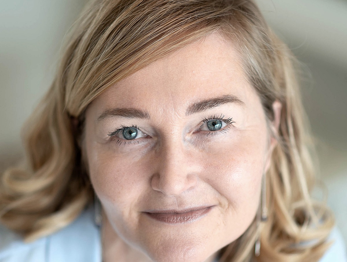 Hæsblæsende krimidebut foregår i dansk kvindefængsel