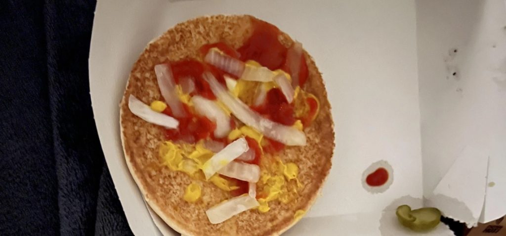 Kunde bad om ekstra pickels i sin burger: Det tog McDonald’s-ansat lidt for bogstaveligt