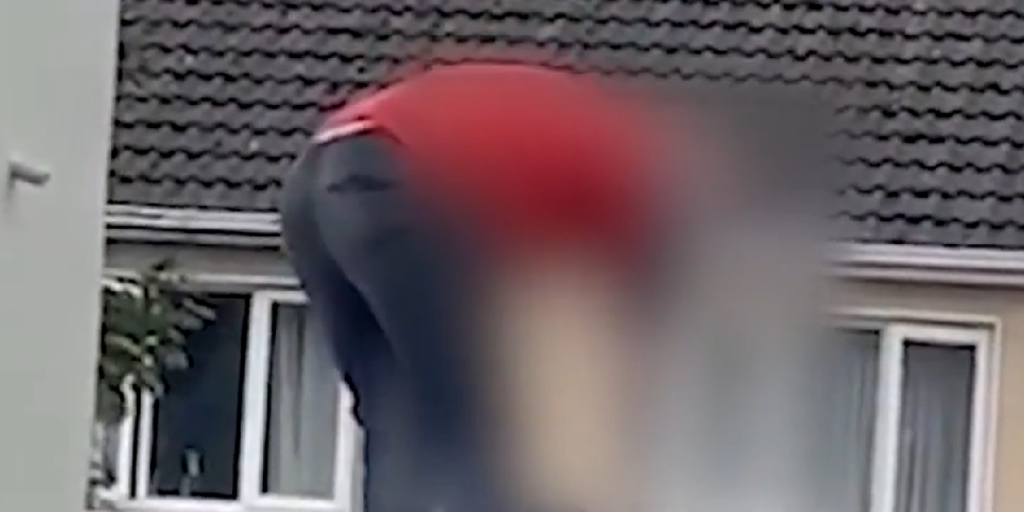 Håndværker renoverede hus: Du gætter aldrig hvad han gør, da han ikke bliver betalt