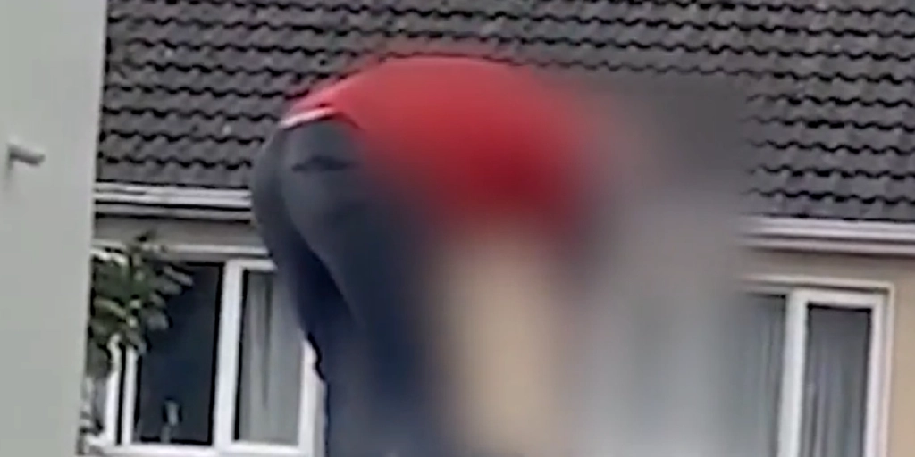 Håndværker renoverede hus: Du gætter aldrig hvad han gør, da han ikke bliver betalt