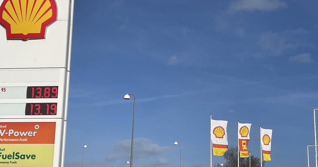 Shell smider benzin- og diesel-‘bombe’: Her kan tanke din bil til under 10 kroner literen