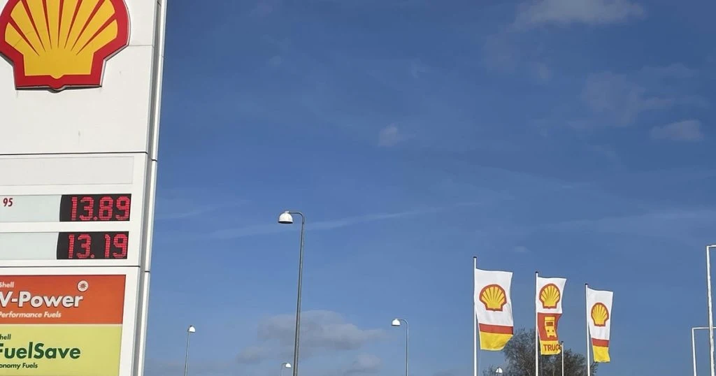 Shell smider benzin- og diesel-‘bombe’: Her kan tanke din bil til under 10 kroner literen