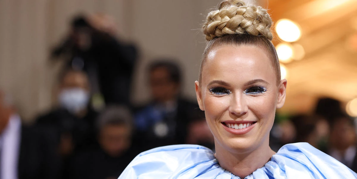 Caroline Wozniacki viser babybulen frem