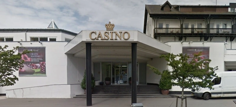 Røveri mod dansk casino: Genkender du tyvene på signalementet?