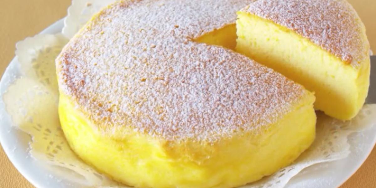 Denne japanske cheesecake har kun 3 ingredienser og hele nettet savler over den