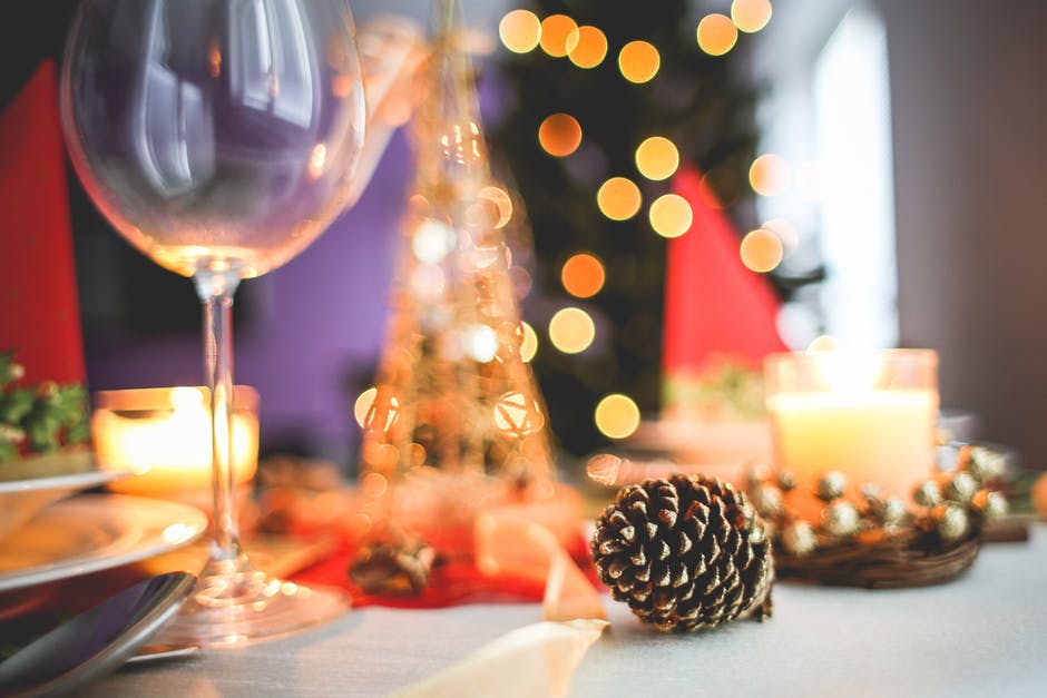 Guide: sådan planlægger du den bedste firmajulefrokost