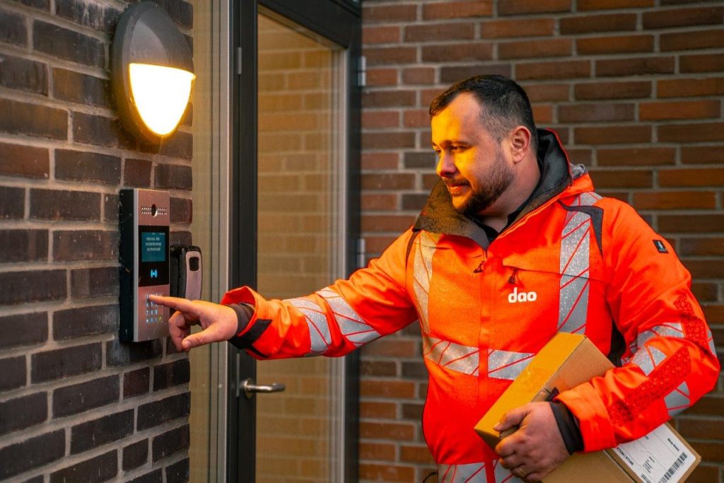 Mange danskere laver samme ‘fejl’, når de bestiller pakker: Kender du denne postlov slipper du for besværet