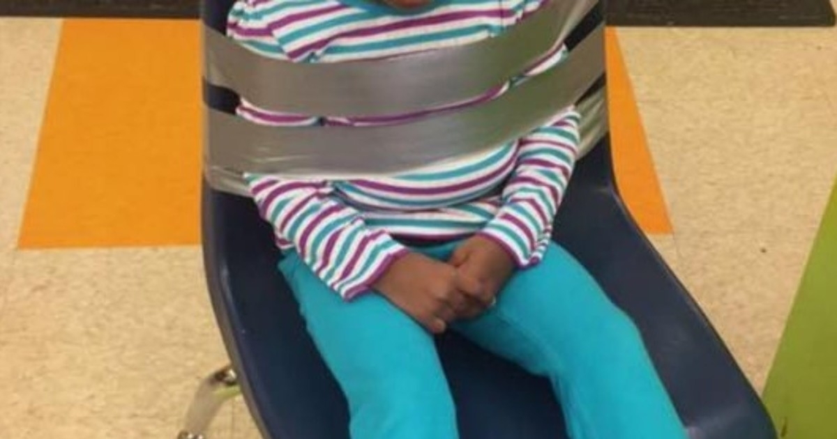 Mor raser over børnehave: Da hun ser dette billede, flipper hun ud