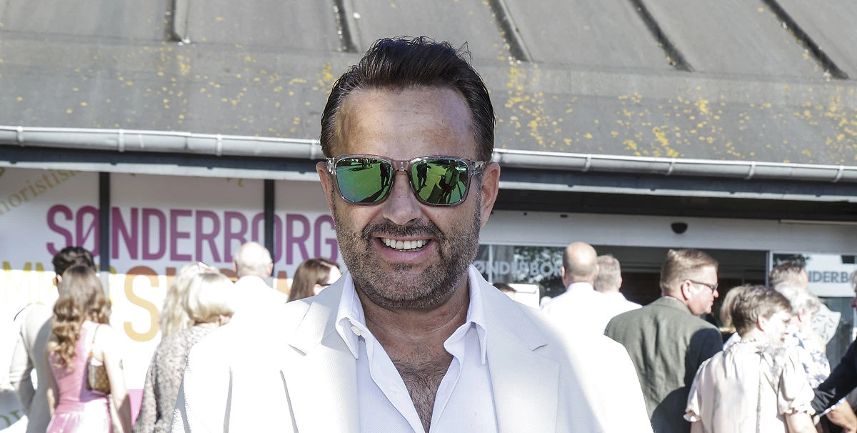 Dennis Knudsen smider kludene: Overlader meget lidt til fantasien