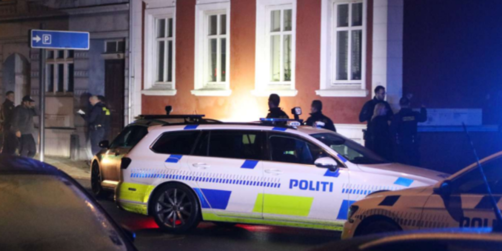 Adskillige 112-opkald kimede ind: Mand amok med motorsav i offentligheden