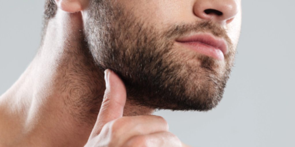 Nick vinder sag mod barberbladsproducent – fordi han skar sig under barberingen
