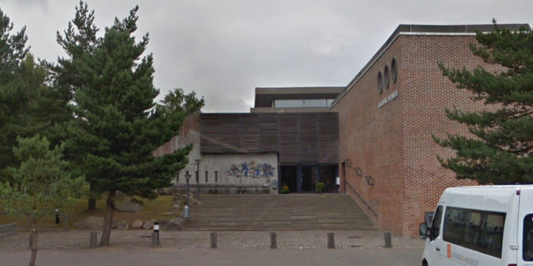 Tæt på hver fjerde er smittet: Udbrud på skole