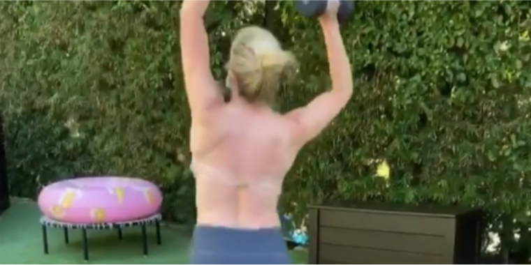 Video med komikers alternative brug af mundbind går viralt