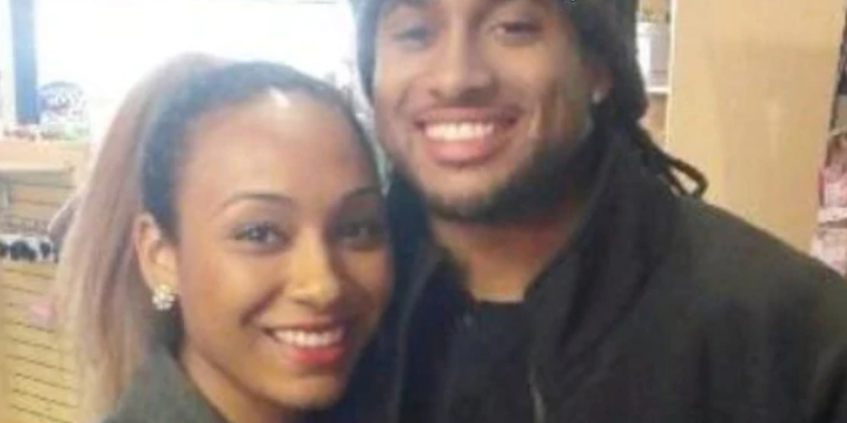 Kvinde opdagede mands utroskab i bryllupsannonce