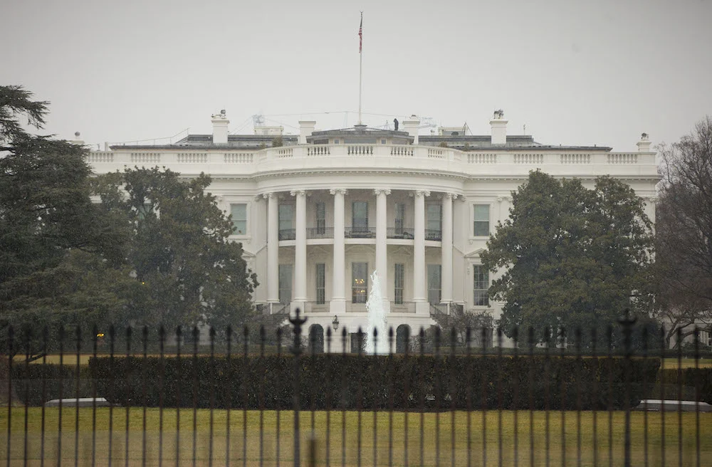 Uanset om Trump eller Harris vinder: Danskernes fremtid bliver dyrere og mindre sikker