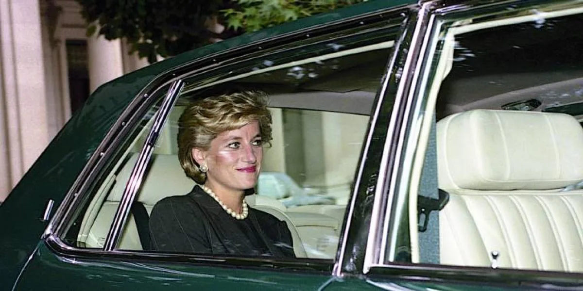 Charles kom med forfærdelig afsløring til prinsesse Diana kort før brylluppet