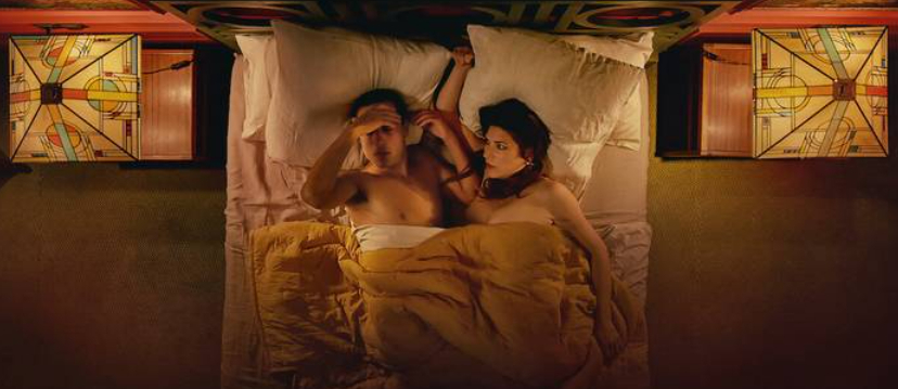 Ny Netflix-film indeholder forskruet erotisk scene i sengen med vanvittigt twist
