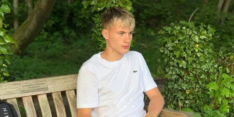 ‘Død’ teenager vågner kort tid inden hans organer blev fjernet og doneret